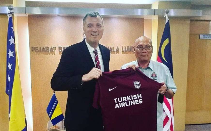 Gradonačelnik Kuala Lumpura na poklon dobio dres Sarajeva