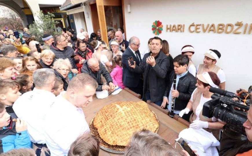 Travnik: Sad znamo kako izgleda porcija od 2.160 ćevapa