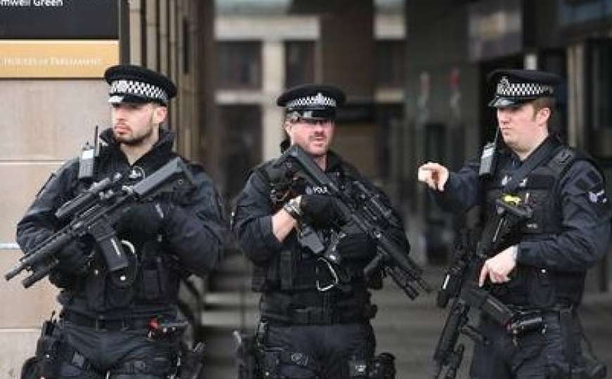 Londonska policija će i dalje osiguravati džamije tokom džuma-namaza