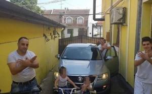 Albanski pekari u Srbiji na slikama simbolizirali orla, policija im pretresla kuće