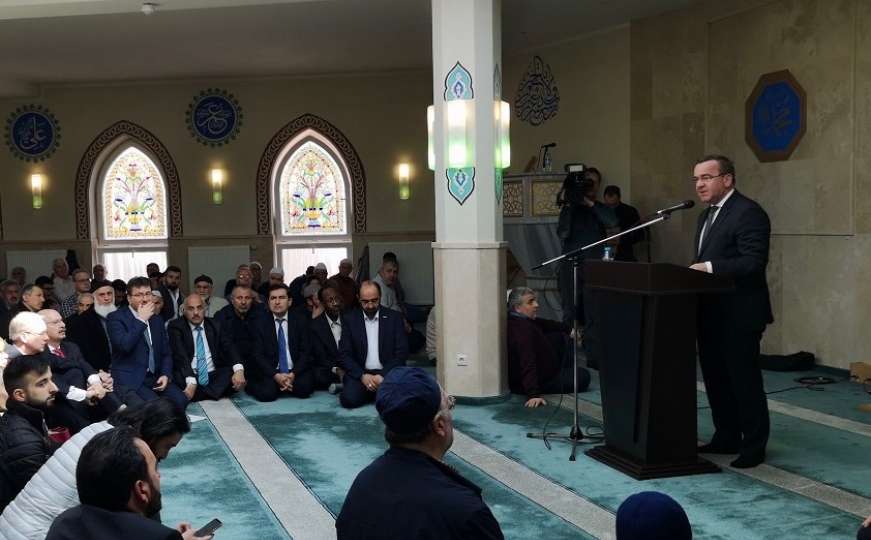 Ministar i gradonačelnik posjetili džamiju u znak solidarnosti s muslimanima