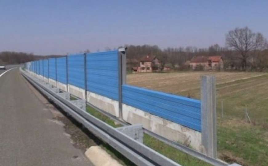 Autoput B. Luka – Gradiška: Kradu panele zvučne izolacije za pokrivanje kokošinjaca