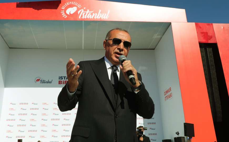 Erdogan: Moguće je da Ayasofya bude džamija u koju će ulaz biti slobodan