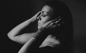 Skoro pa top lista - Paloma Faith, Black Eyed Peas, Amy Swift