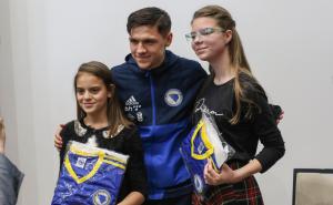 Bešić izazvao oduševljenje među mališanima: Druženje s djecom bez roditelja