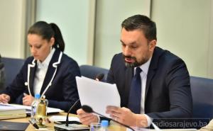 Skupština KS: Konaković predložio da zastupnici čiste vozila GRAS-a, Nikšić protiv