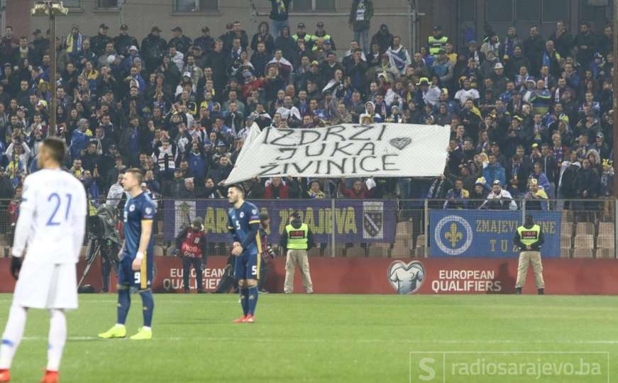 Bilino Polje uz Jusufa Nurkića: Transparent podrške iz rodnog grada