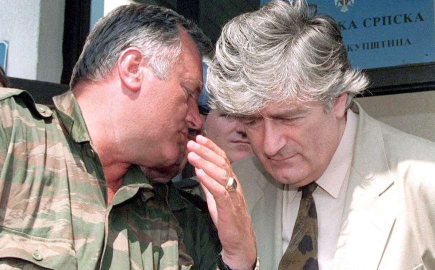 Ratko Mladić tješi Karadžića: Glavu gore, ne sekiraj se!