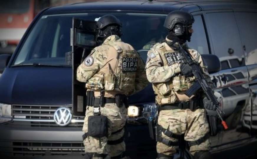 SIPA u Sarajevu uhapsila dilera: Povezuje se sa skoro 800 kilograma droge