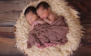 Žena rodila blizance, muž u šoku:"Ovaj je preslikani ja, drugi mi nije ni nalik"