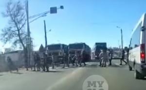 Mogao je to biti masakr na cesti: Kamion s prikolicom uletio u pješake