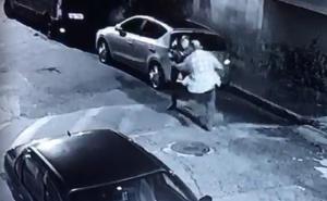 Nasrnuo na ženu nasred ulice: Namjerio se na pogrešnu, ovaj potez ga koštao života