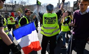 Uprkos zabranama demonstranti u "žutim prslucima" ponovo na ulicama