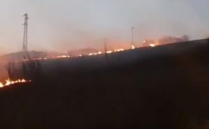 Građani se guše od dima: Veliki požar u Vogošći, gori nisko rastinje