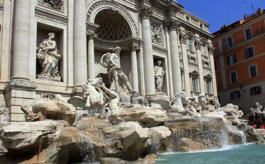 Gdje završi oko 1,5 miliona eura iz najpoznatije fontane u svijetu?