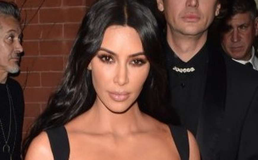 Fotografije mlađahne Kim Kardashian osvanule na društvenim mrežama