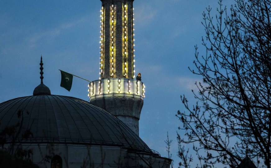 Muslimani u Sarajevu dočekali Lejletul-miradž, noć koja najavljuje dolazak Ramazana