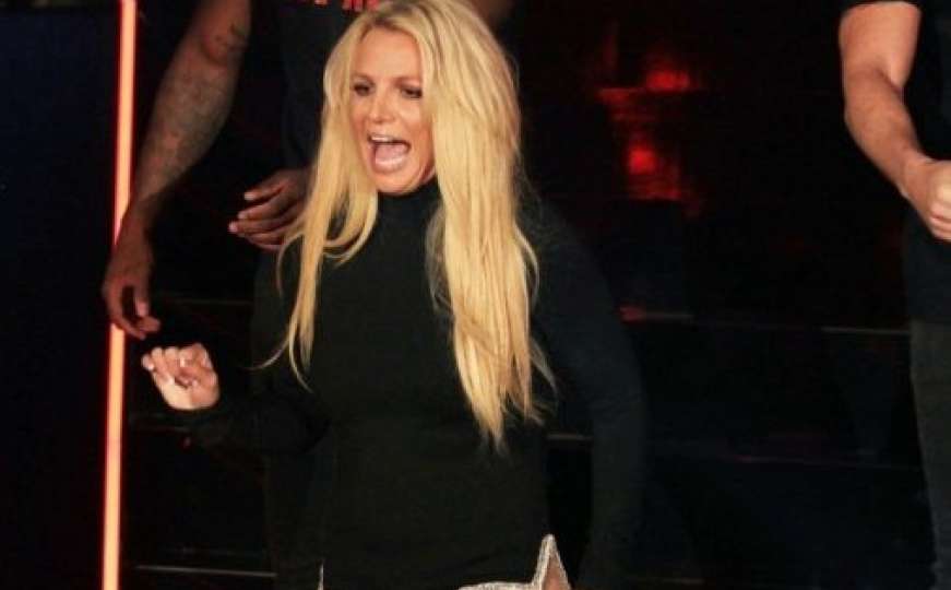 Britney Spears završila na Klinici za duševne bolesti