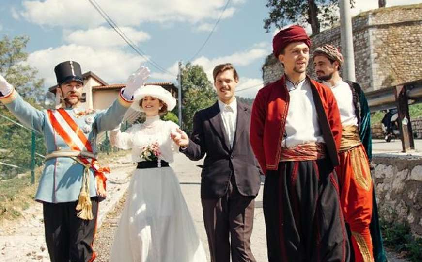 Franz, Sophie, Gavrilo, Gazi Husrev-beg i Isa-beg danas u šetnji Sarajevom