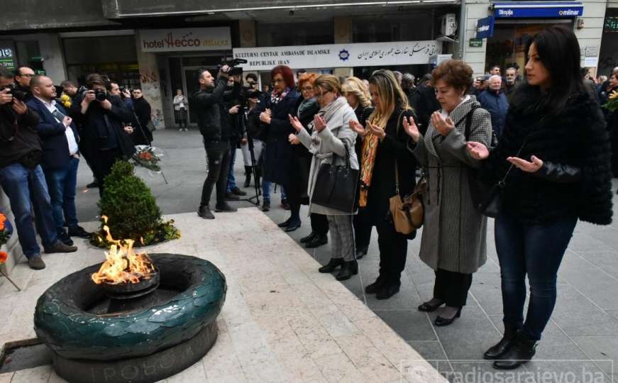 Sarajevo: Brojne delegacije položile cvijeće kod Vječne vatre 