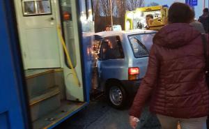 Nesreća u Zagrebu: Vozač automobila poginuo u sudaru s tramvajem
