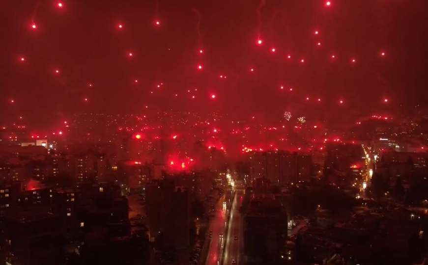 Ultrasi proslavili 25. rođendan: Crveno nebo iznad Mostara