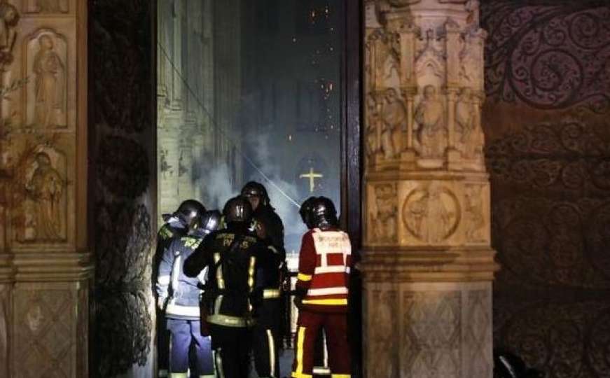 Zašto su vatrogasci bili primorani da satima gase požar na katedrali Notre Dame
