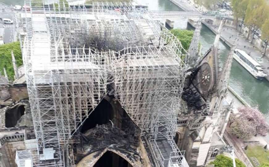 Sve je izgorjelo u stravičnom požaru u Notre Dameu, ovo je ostalo netaknuto