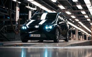 Prvi solarni električni automobili počinju se proizvoditi sljedeće godine