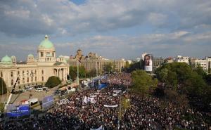 Počeo Vučićev miting, očekuje se obraćanje i Dodika 