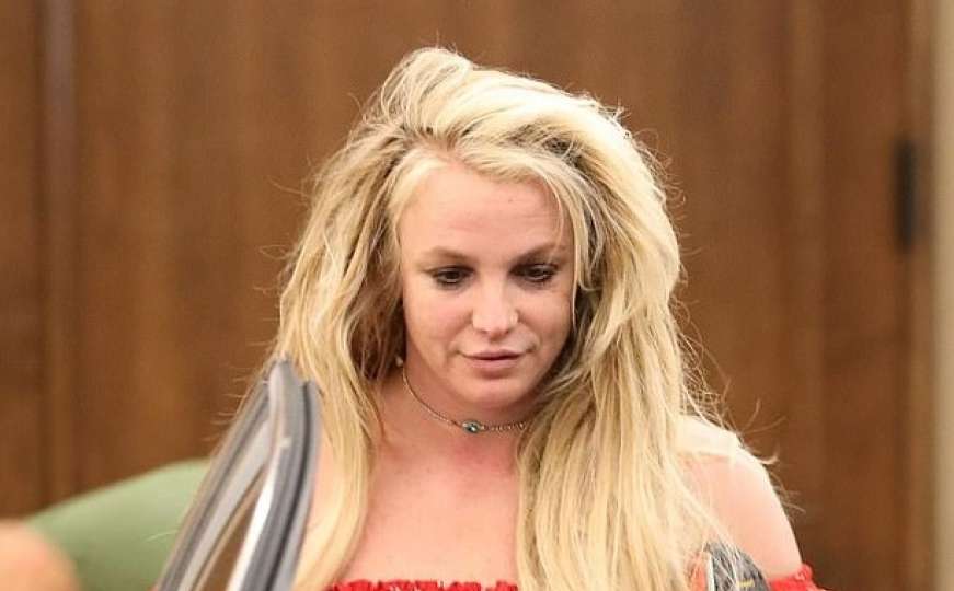 "Dugo nije izgledala ovako loše": Britney Spears izašla iz bolnice