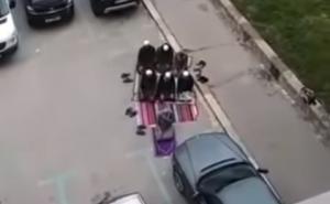 Grupa muslimana klanjala na parkingu u Splitu