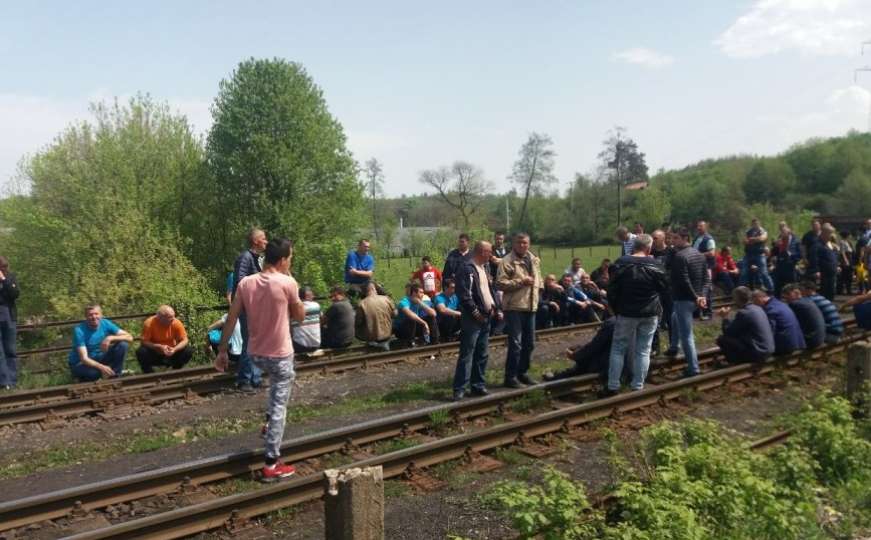 Specijalci MUP-a TK poslani na rudare koji protestiraju u Banovićima 