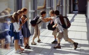 Sastanak za roditelje koji žele da se informišu o prevenciji nasilja u školama