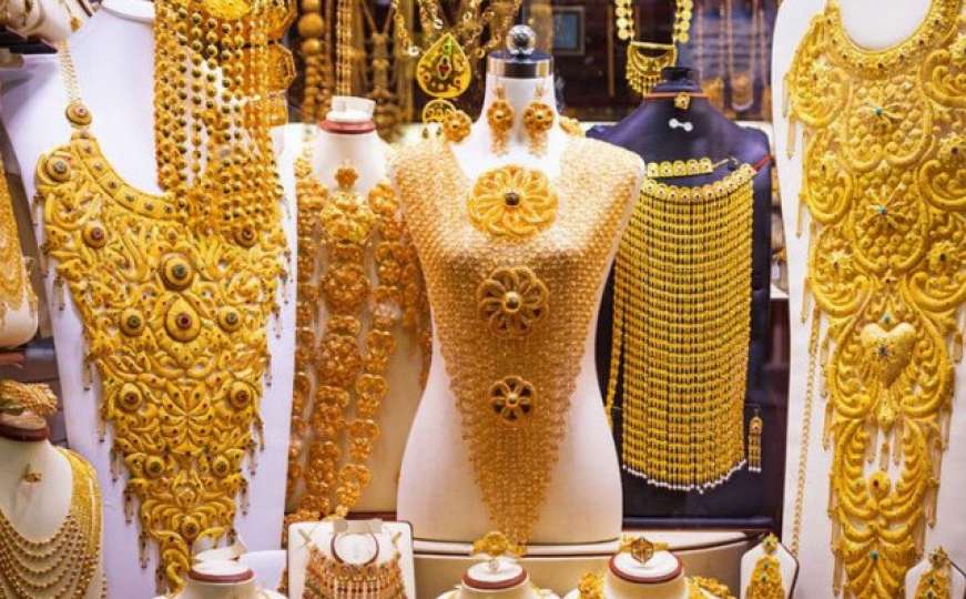 Zavirite u jedan od najpoznatijih trgova na kojima se prodaje zlato u Dubaiju