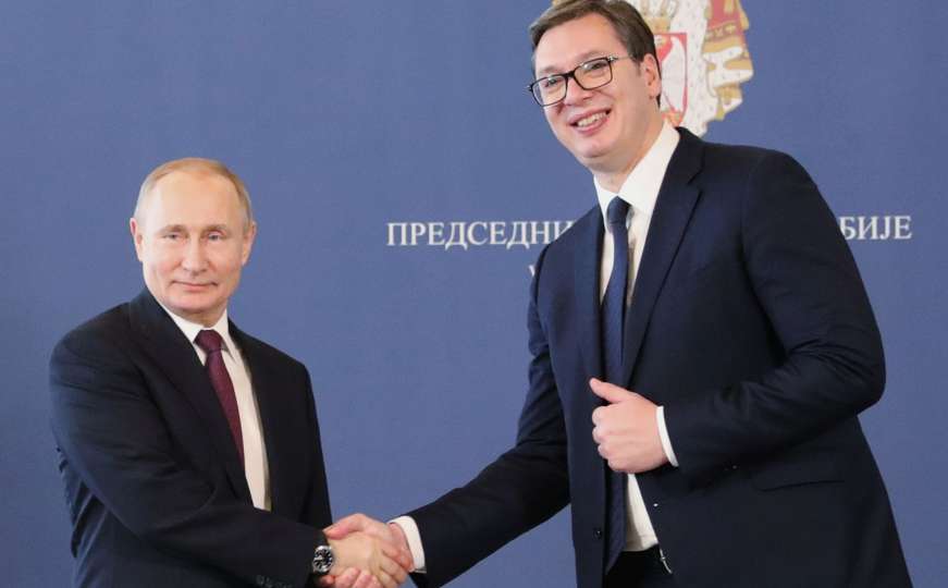 Vučić se konsultovao s Putinom pred odlazak kod Merkel i Macrona