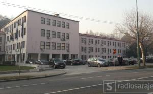 Bivša zgrada Vlade FBiH iznajmljuje se na OLX-u: Kako izgleda nakon iseljavanja