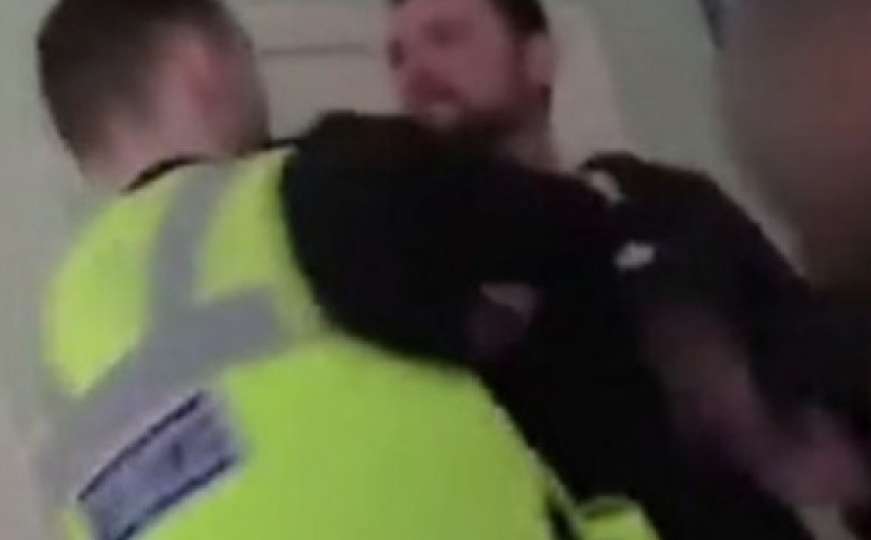 Britanski MMA borac podivljao, policija ga jedva savladala 