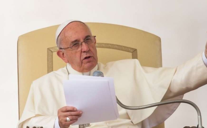 Papa poslao pola miliona dolara migrantima na granici sa SAD-om