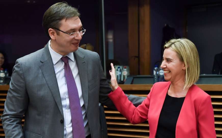 Vučić Federici Mogherini rekao uslov da Srbija nastavi dijalog s Kosovom