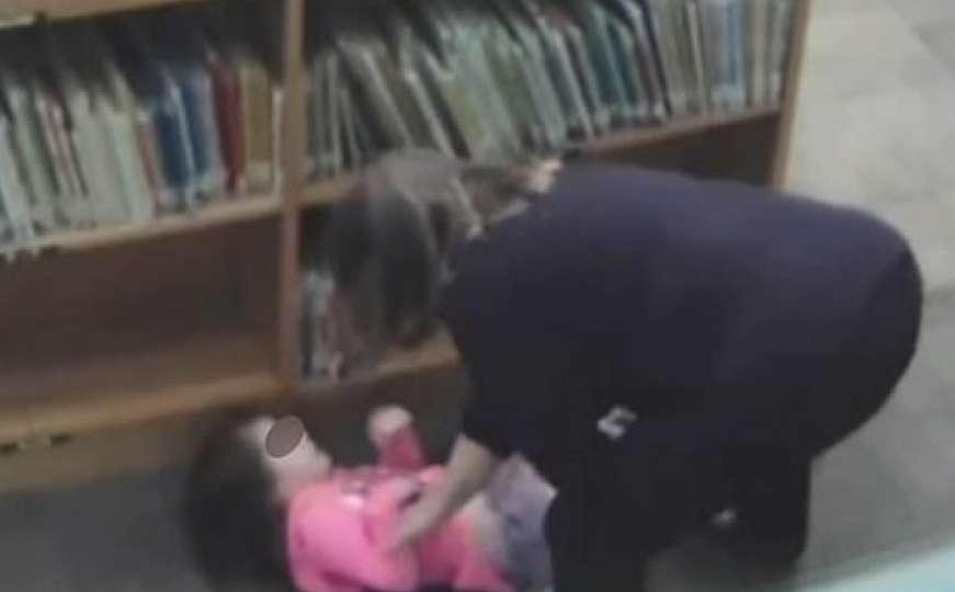 Učiteljica snimljena kako udara djevojčicu u školi