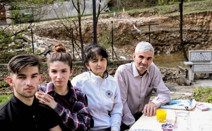 Borba porodice Hodžić: Kraj porodične kuće im grade minihidroelektranu