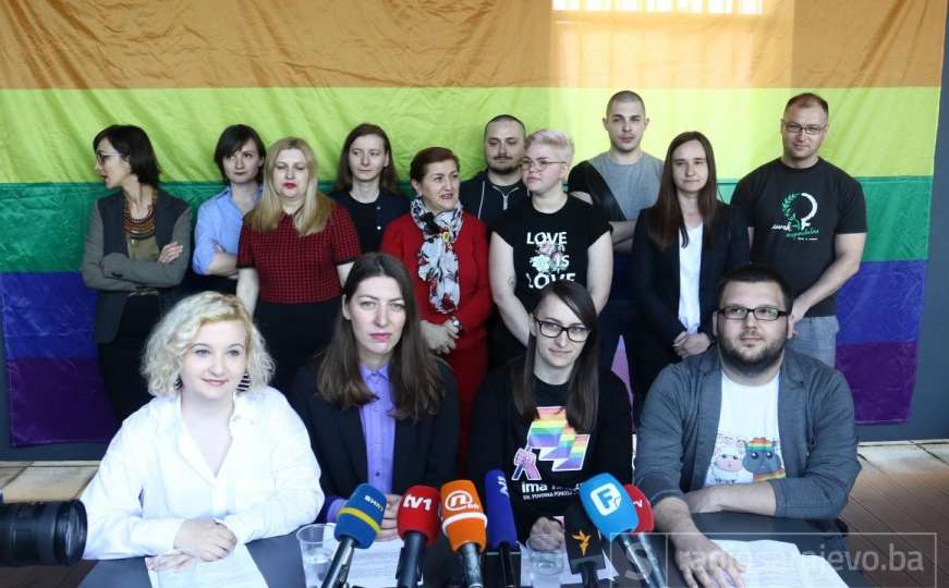 Novi homofobni napad u Sarajevu: Napadnuta članica OO Povorke ponosa i njena djevojka
