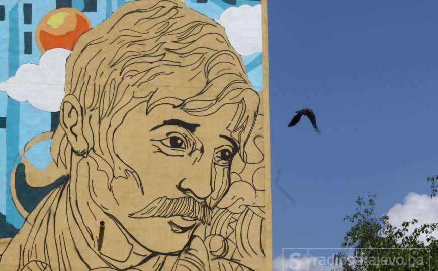 Umjetnici za umjetnika: Pogledajte kako trenutno izgleda mural Davorina Popovića
