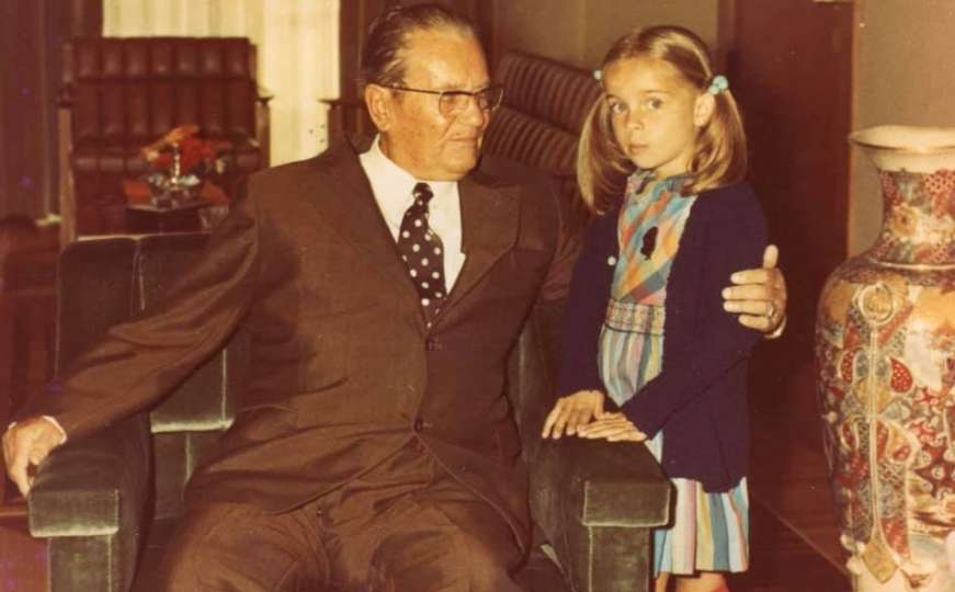 Titova unuka se prisjetila djeda i objavila brojne fotografije iz porodičnog albuma
