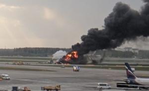Panika među putnicima: Zapalio se avion na aerodromu u Moskvi