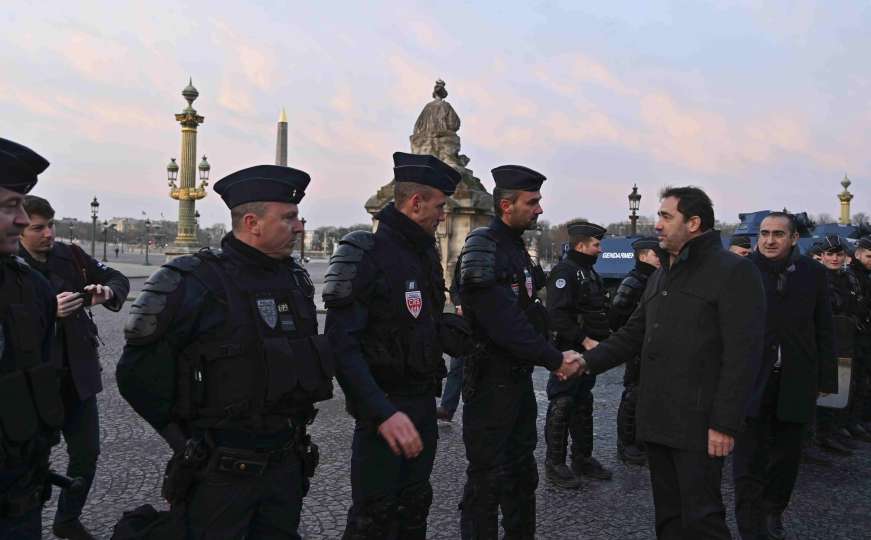 Nesvakidašnja situacija u Parizu: Policijska stanica zatvorena zbog najezde buha