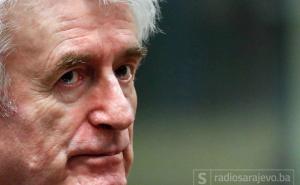 Šta je Haag učinio povodom skandaloznog javljanja Karadžića na tribini u Podgorici