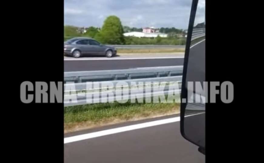 Šokantan snimak s autoputa iz BiH: Vozio zaustavnom trakom u suprotnom smjeru