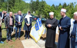 U Kalesiji predstavljeno spomen-obilježje posvećeno ubijenim Bošnjacima